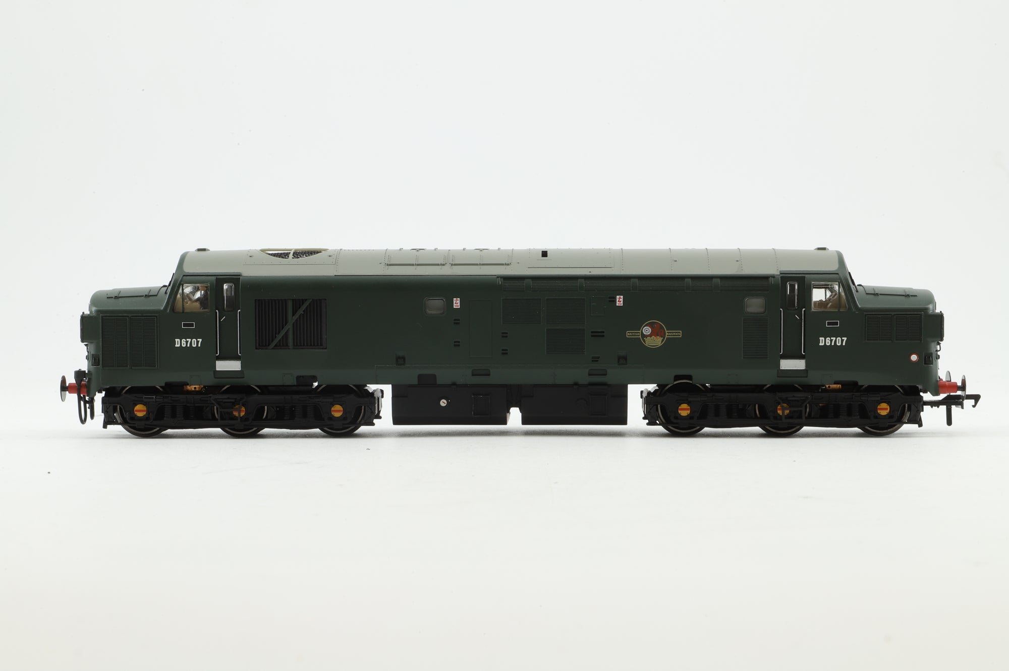 Bachmann OO 32-776 Class 37/0 Diesel 'D6707' BR Green Split Head Code