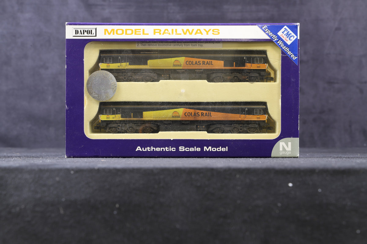 Dapol N ND-126 Class 66 &#39;66842 &amp; 66841&#39; Colas Rail Twin Pack Motorised &amp; Dummy TMC Weathered