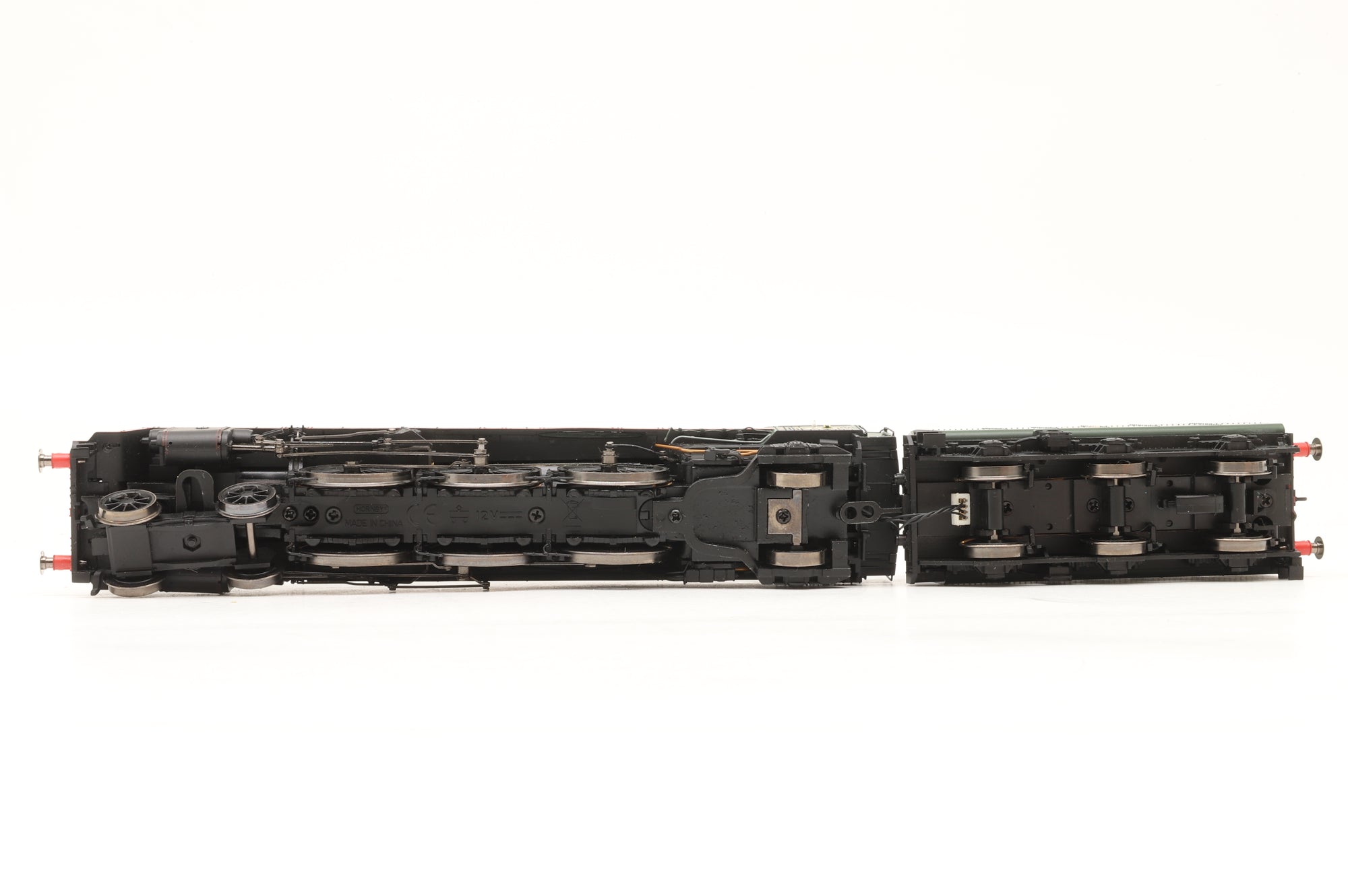 Hornby OO R2847 BR Standard Class 6MT 72008 'Clan MacLeod'
