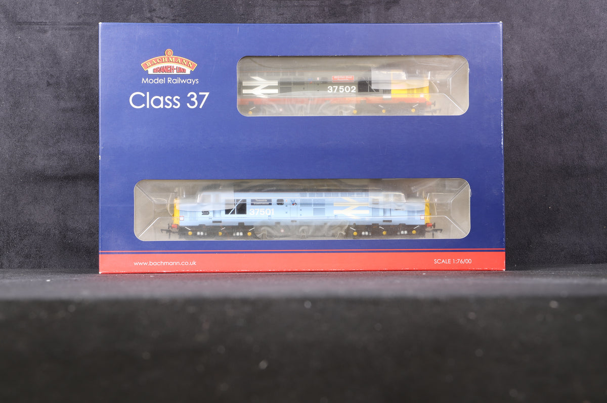 Bachmann OO 32-381T Twin Pack Class 37/5 &#39;37501&#39; &#39;Teeside Steelmaster&#39; &amp; &#39;37502&#39; &#39;British Steel Teeside&#39; Excl. Rail Express