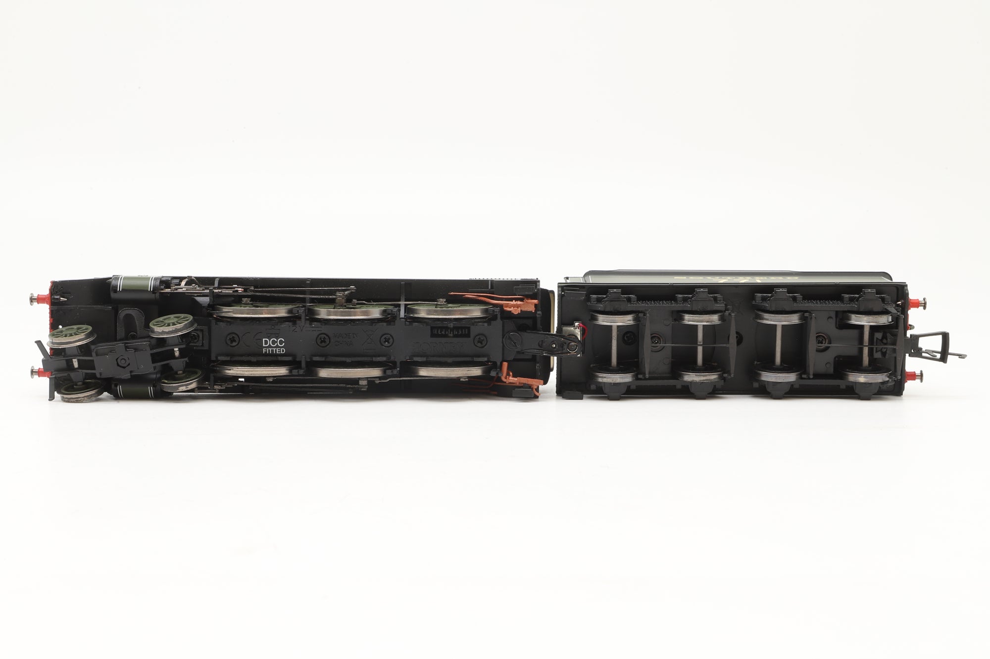 Hornby OO R3010X Class N15 '771' 'Sir Sagramore' Steam Locomotive SR Green DCC Fitted