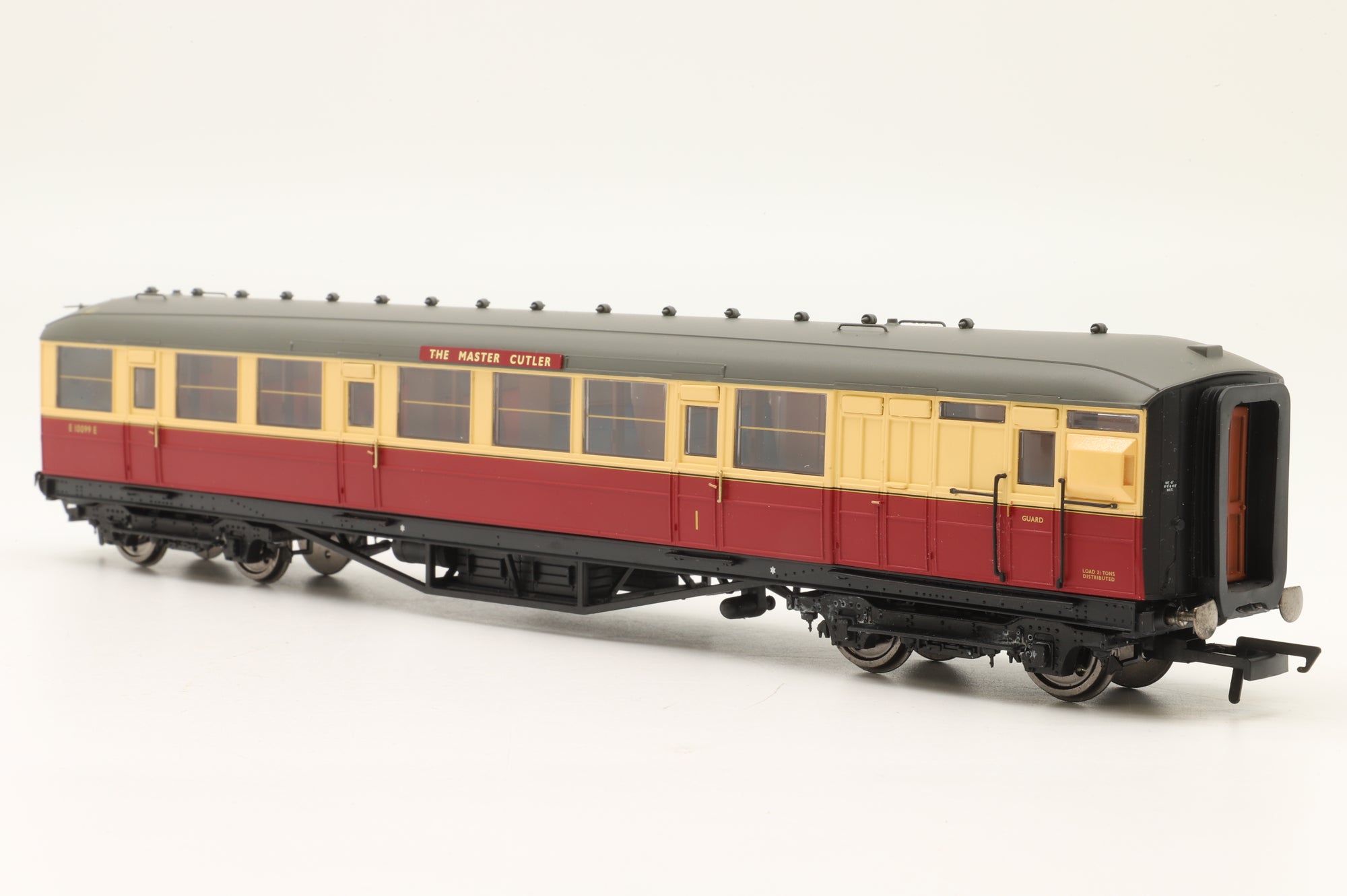 Hornby OO R4255 Rake Of 3 Crimson & Cream Gresley Coaches