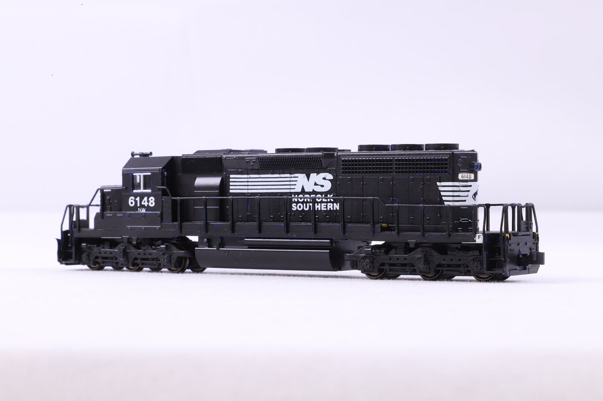 Kato N 176-4817 SD40-2 Early with Dynamic Brake NS '6148'