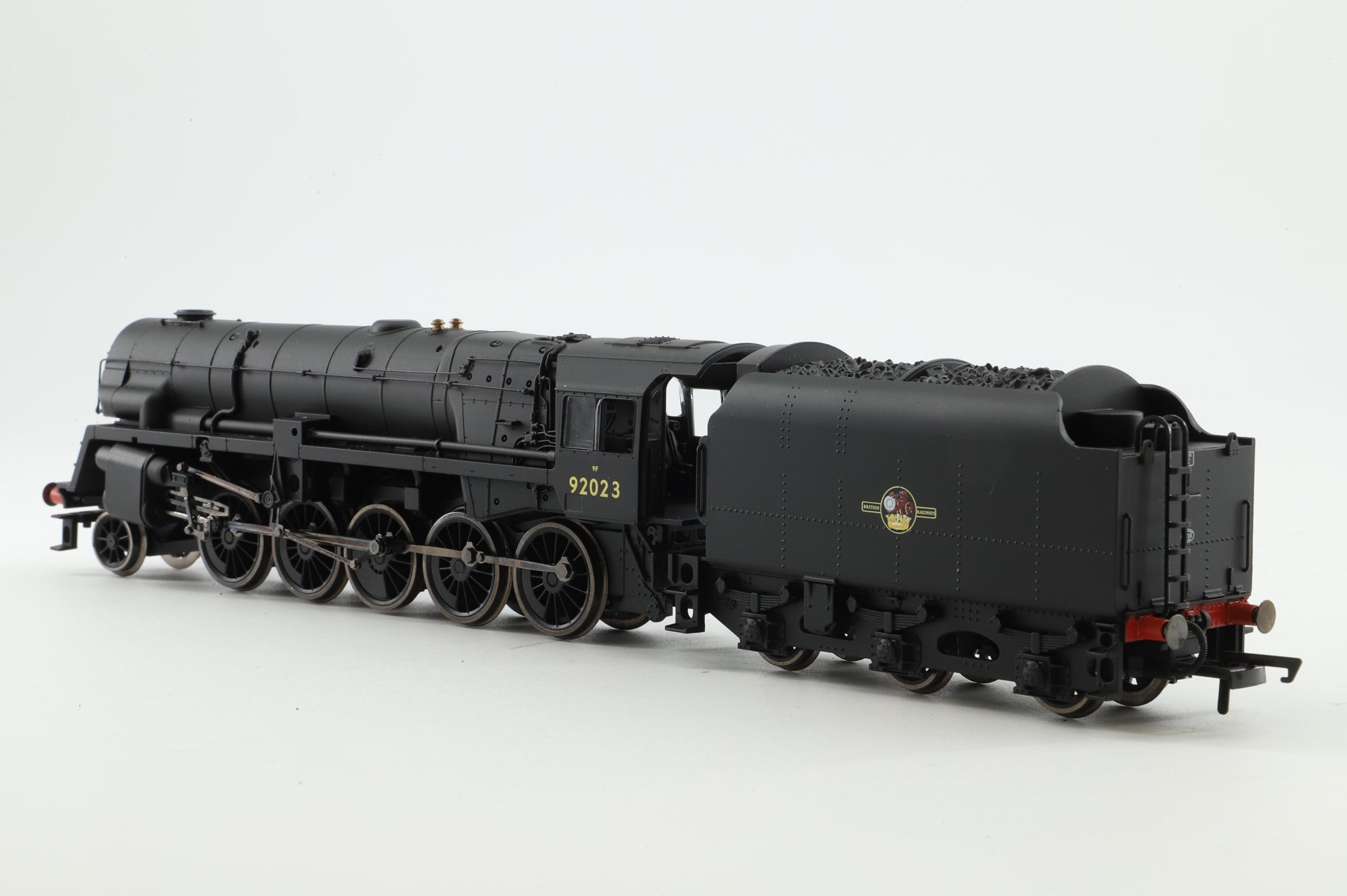 Hornby Railroad OO R3274 Class 9F w/ Crosti Boiler 92023 in BR Black w/ Late Crests