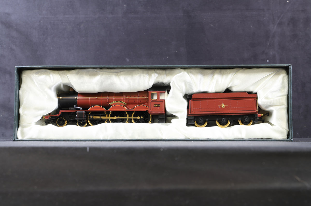 Hornby OO R3082 Hogwarts Castle Locomotive Gold Plated Metal Parts Ltd Ed