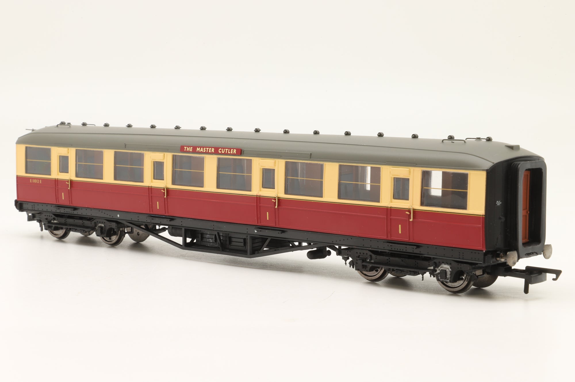 Hornby OO R4255 Rake Of 3 Crimson & Cream Gresley Coaches