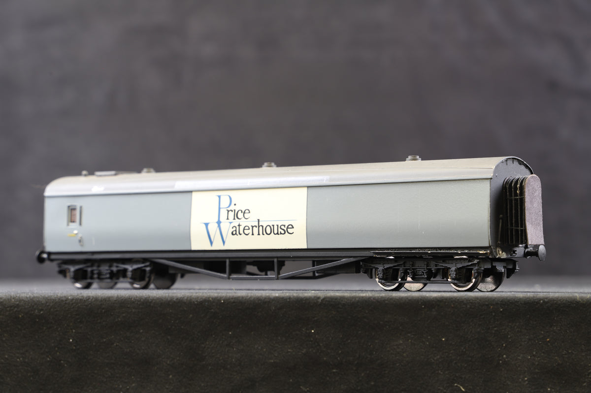 Lawrence Scale Models OO Rake of 3 Custom Painted Coaches &#39;Price Waterhouse&#39;