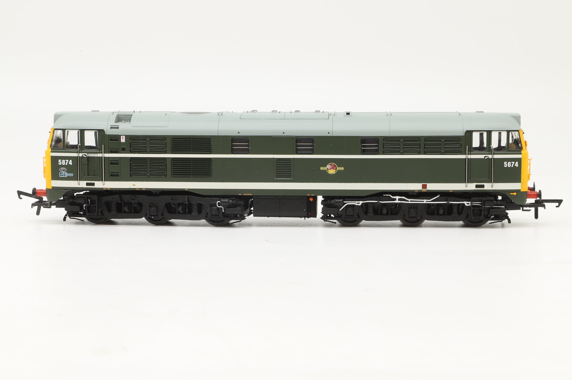 Accurascale OO ACC2740 Class 31 5674 in BR Green w/ FYEs - DCC Sound