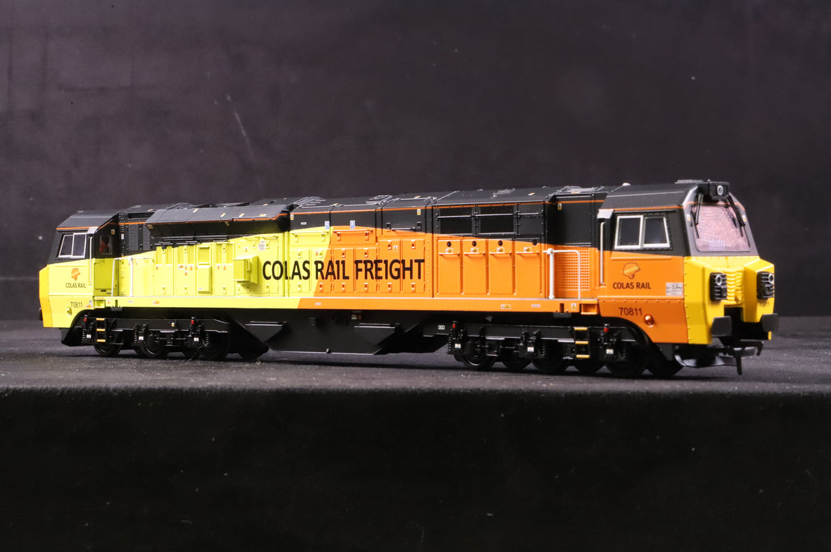 Bachmann OO 31-591A Class 70 70811 in Colas Rail Freight Livery