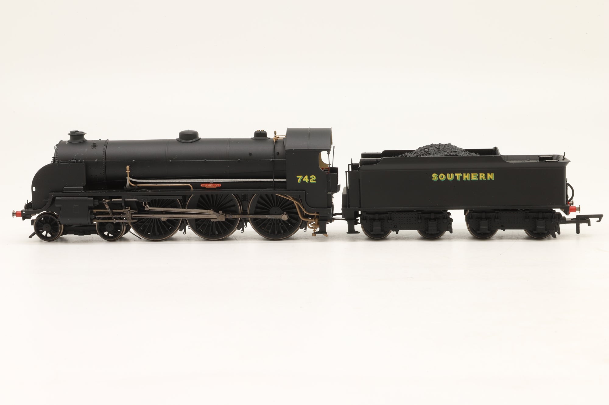 Hornby OO R3527 Class N15 '742' 'Camelot' SR Black DCC Fitted