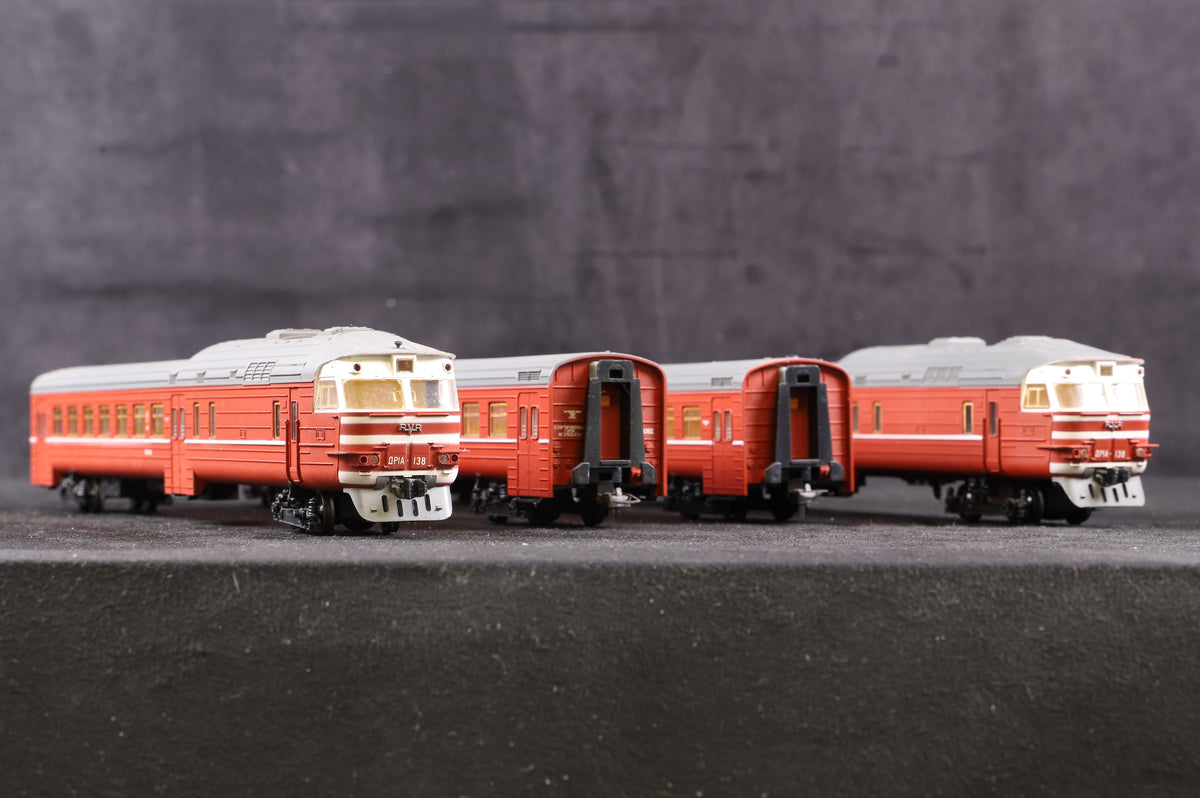 HO USSR DR1 4-car DMU Diesel Train Set