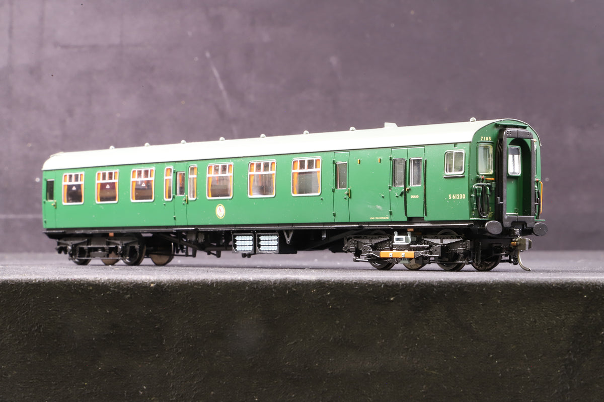 Bachmann OO 31-425 4CEP EMU 7105 Late SR Multiple Unit Green