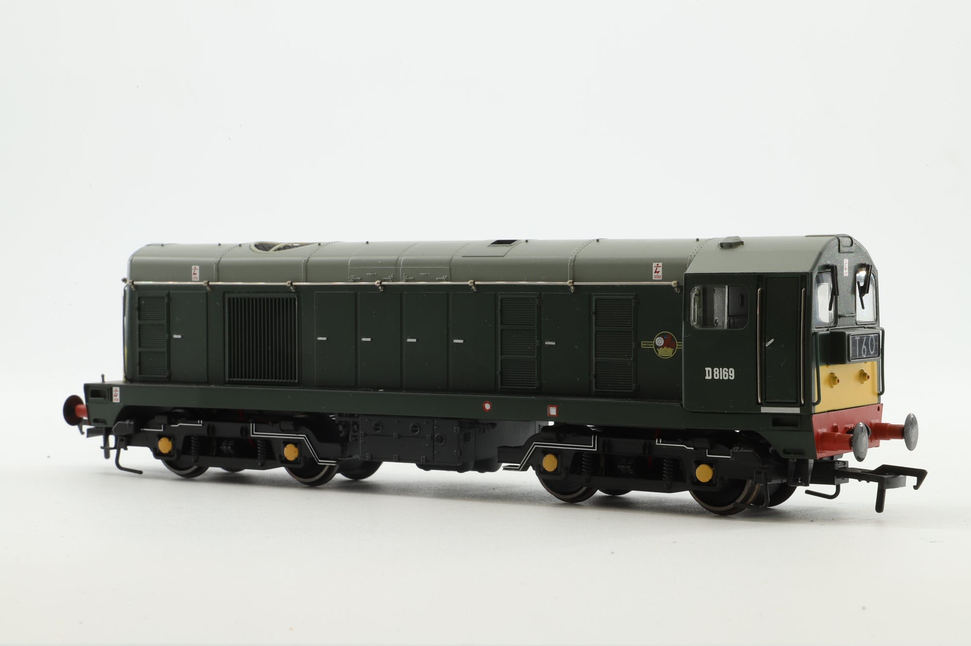 Bachmann OO 32-028A Class 20 Diesel 'D8169' BR Green With Indicator Boxes