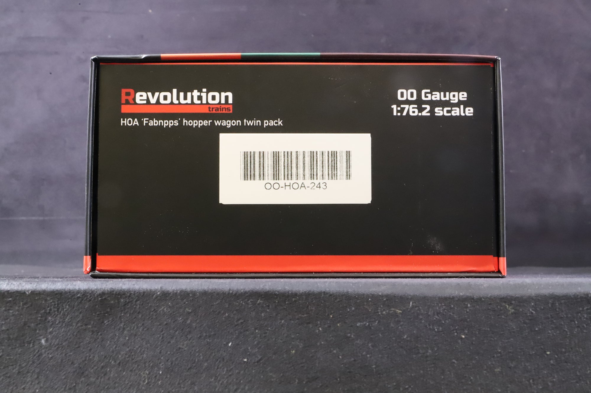 Revolution Trains OO OO-HOA-243 Twin Pack of HOA Hopper Wagons in VTG/Mendip Rail Livery