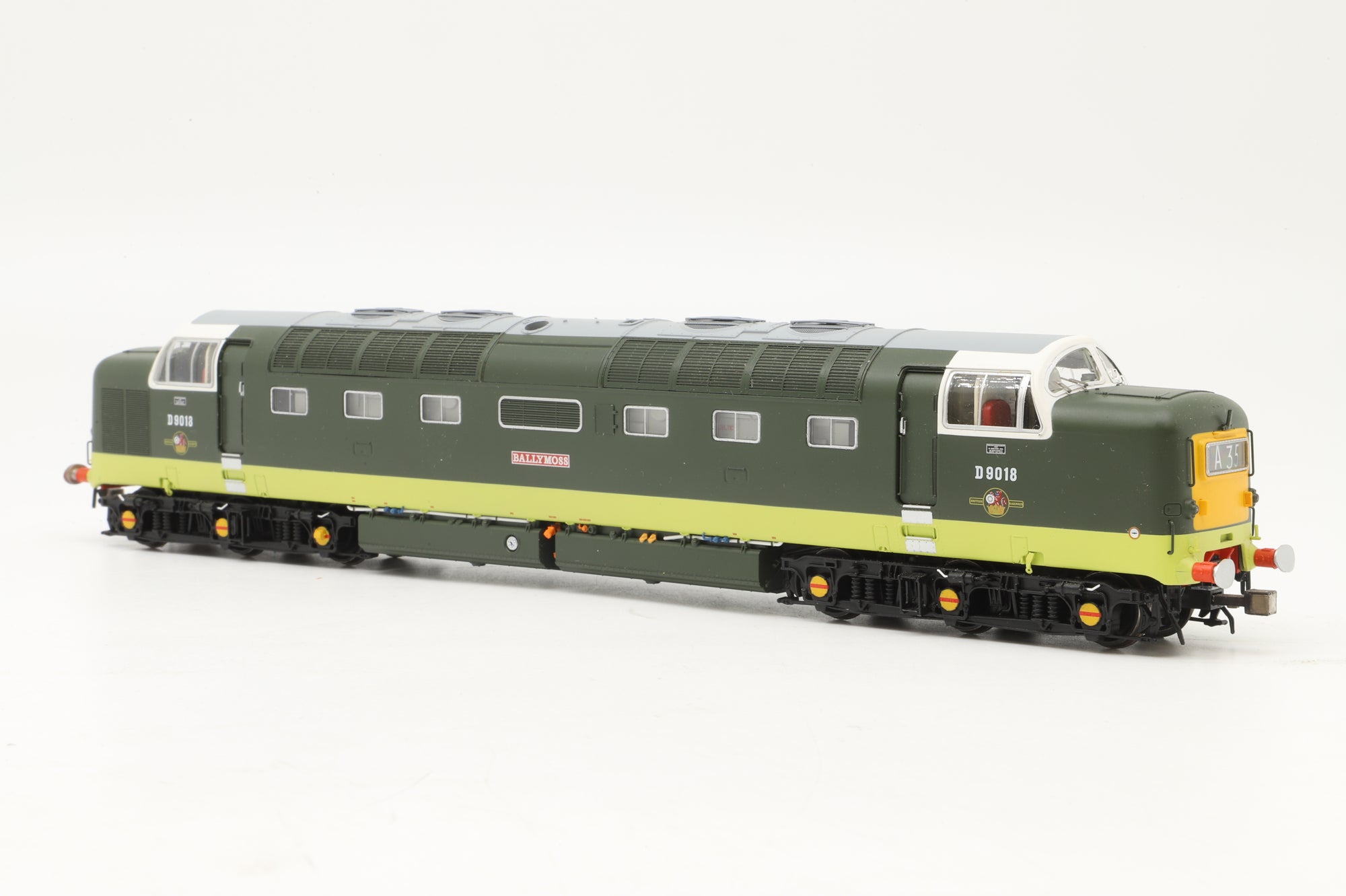 Accurascale OO ACC2794 Class 55 Deltic D9018 in BR Two-Tone Green - DCC Sound
