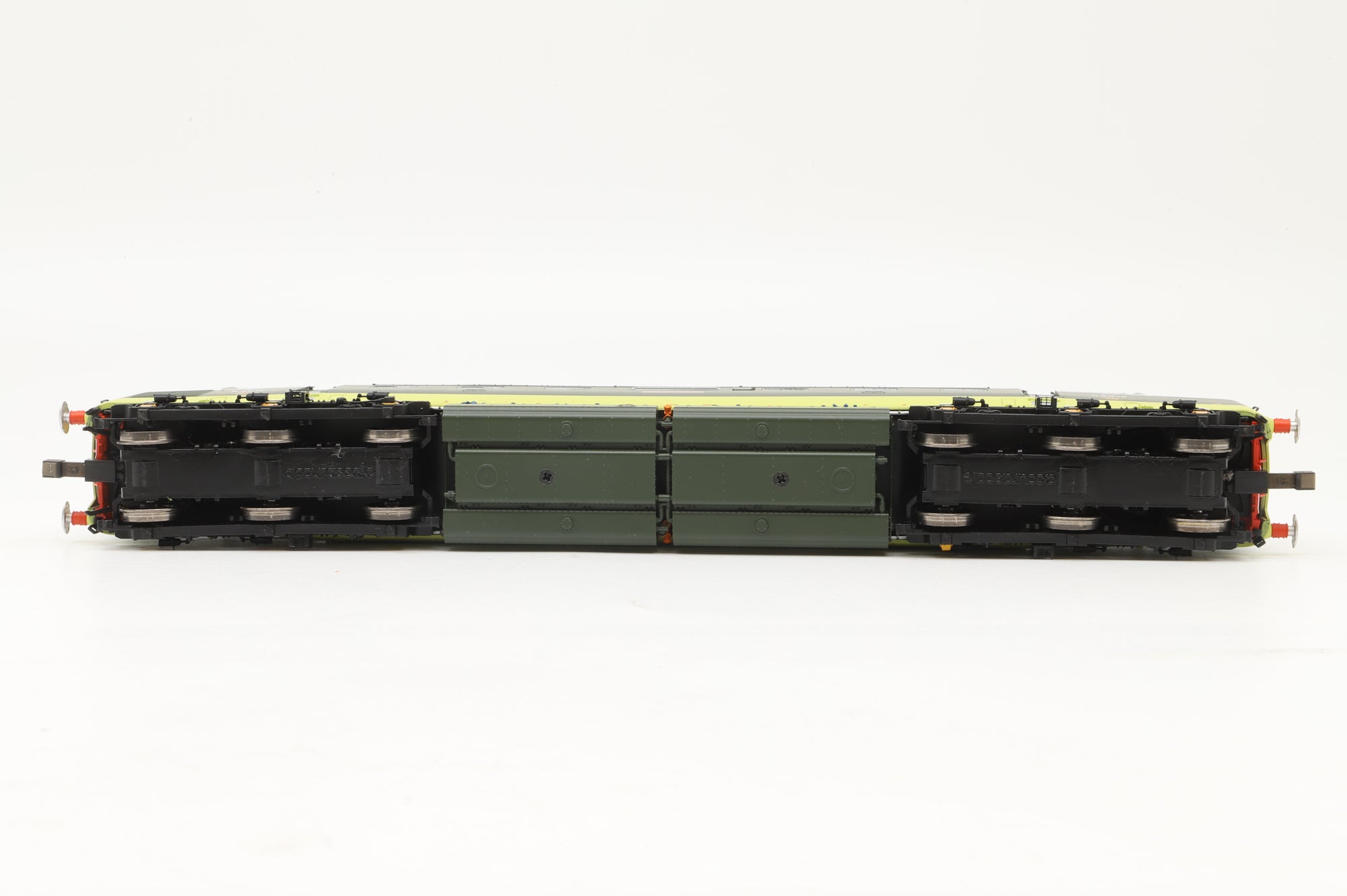 Accurascale OO ACC2794 Class 55 Deltic D9018 in BR Two-Tone Green - DCC Sound