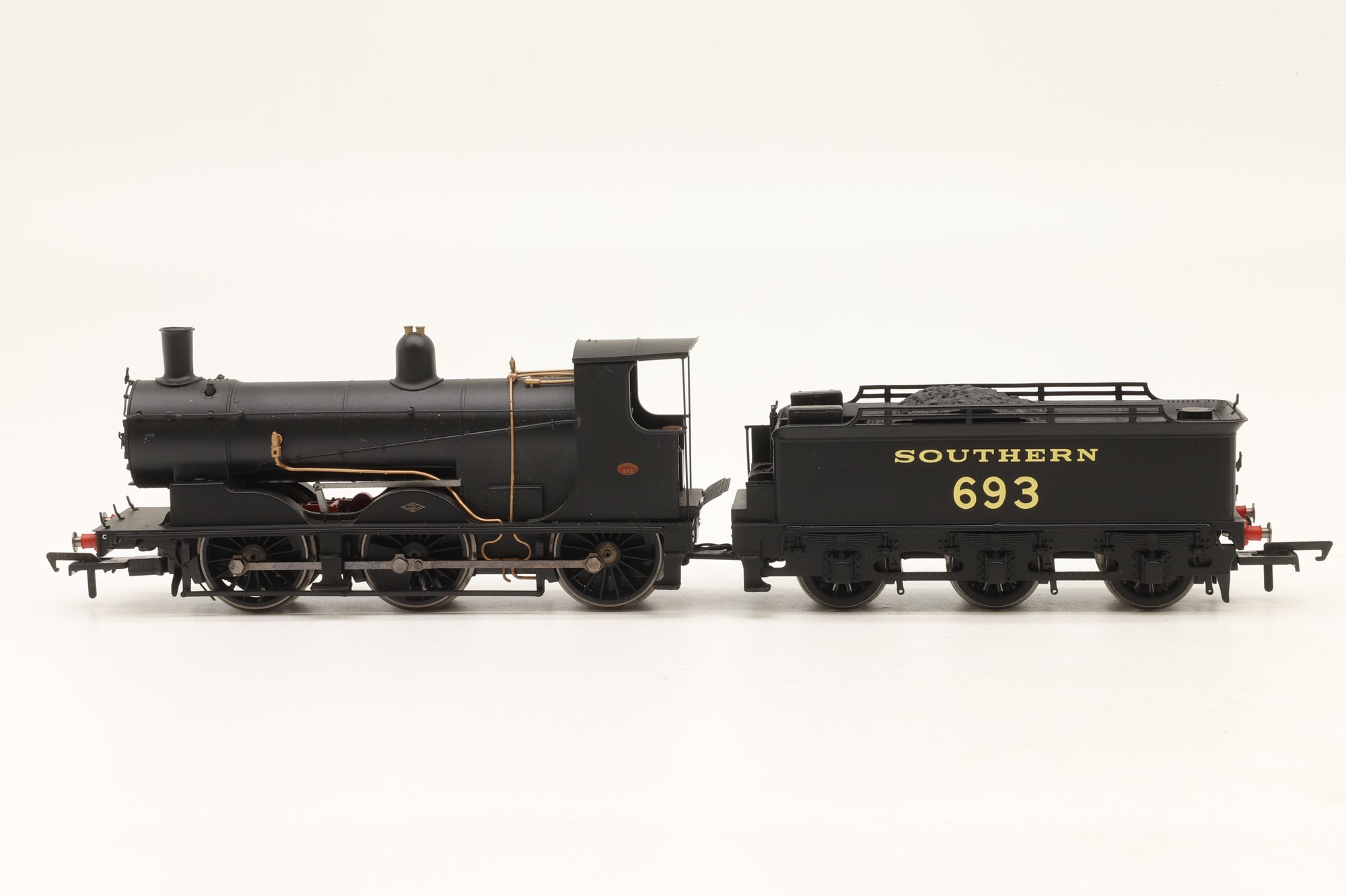 Hornby OO R3419 SR Drummond Class 700 '693' SR Black DCC Fitted