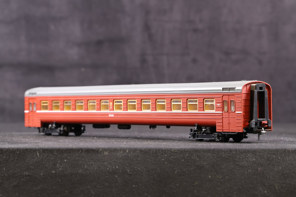 HO USSR DR1 4-car DMU Diesel Train Set