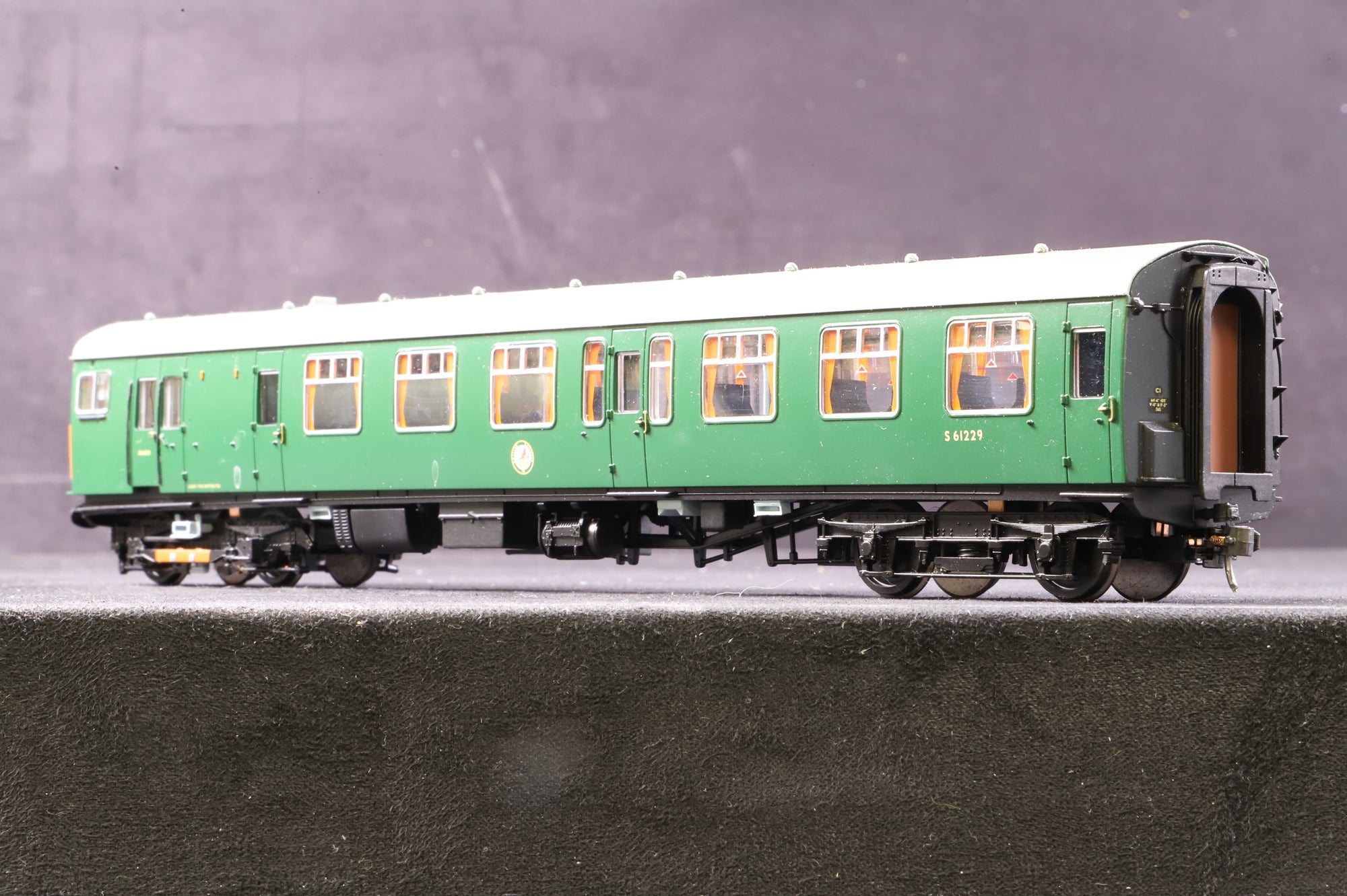 Bachmann OO 31-425 4CEP EMU 7105 Late SR Multiple Unit Green