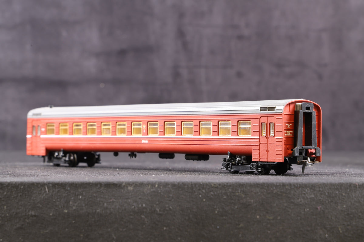 HO USSR DR1 4-car DMU Diesel Train Set