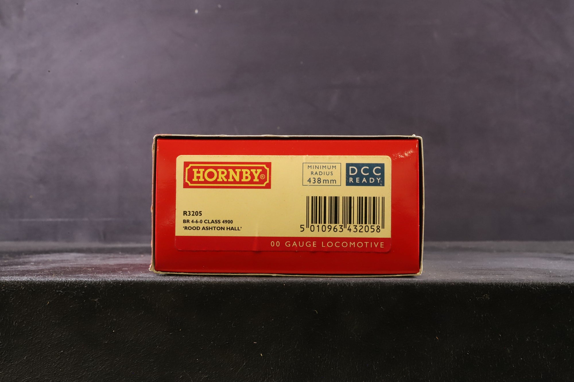 Hornby OO R3205 Class 49xx 4-6-0 '4965' 'Rood Ashton Hall' BR Green L/C