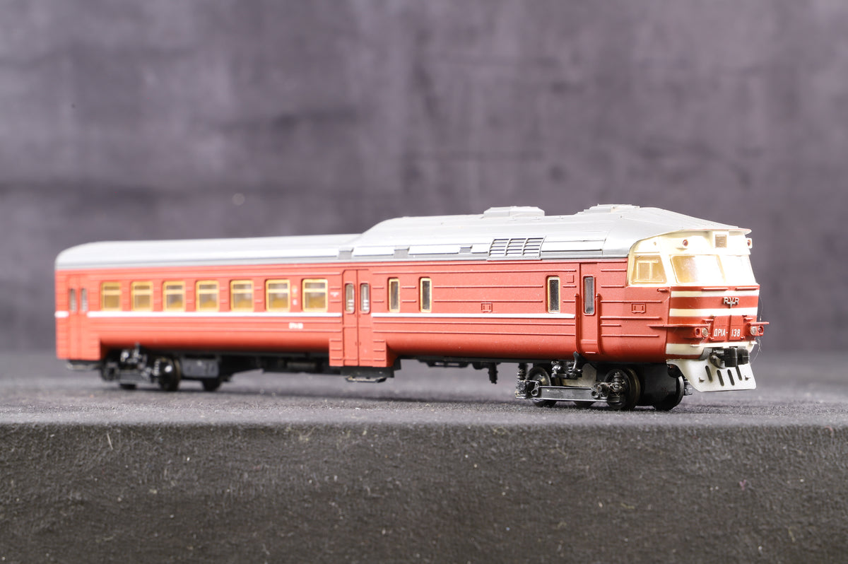 HO USSR DR1 4-car DMU Diesel Train Set