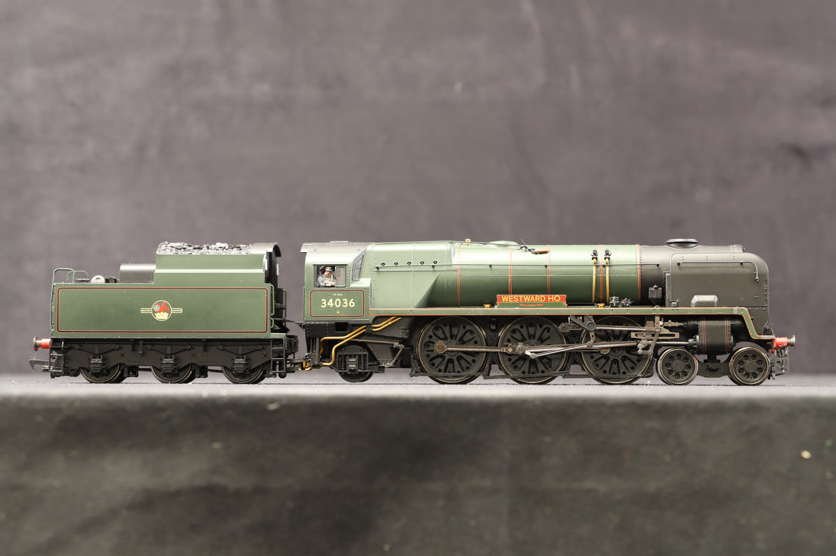 Hornby OO R2609 BR 4-6-2 West Country Class &#39;34036&#39; &#39;Westward HO&#39; BR Lined Green L/C
