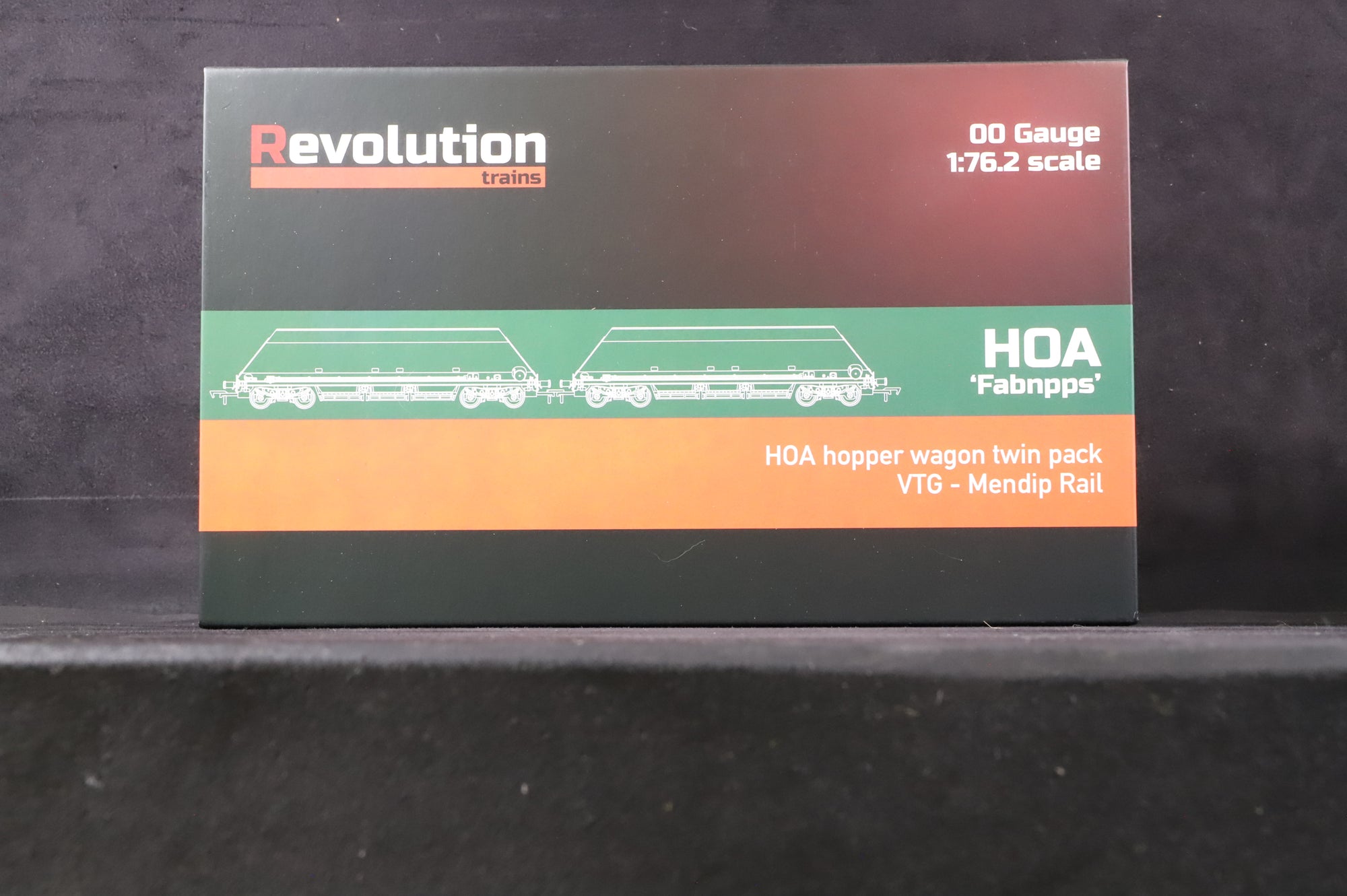 Revolution Trains OO OO-HOA-241 Twin Pack of HOA Hopper Wagons in VTG/Mendip Rail Livery