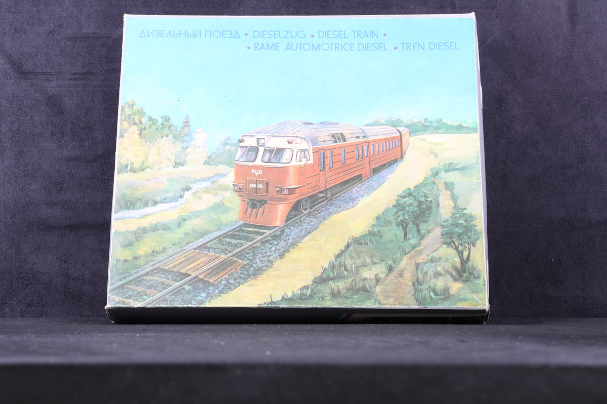 HO USSR DR1 4-car DMU Diesel Train Set