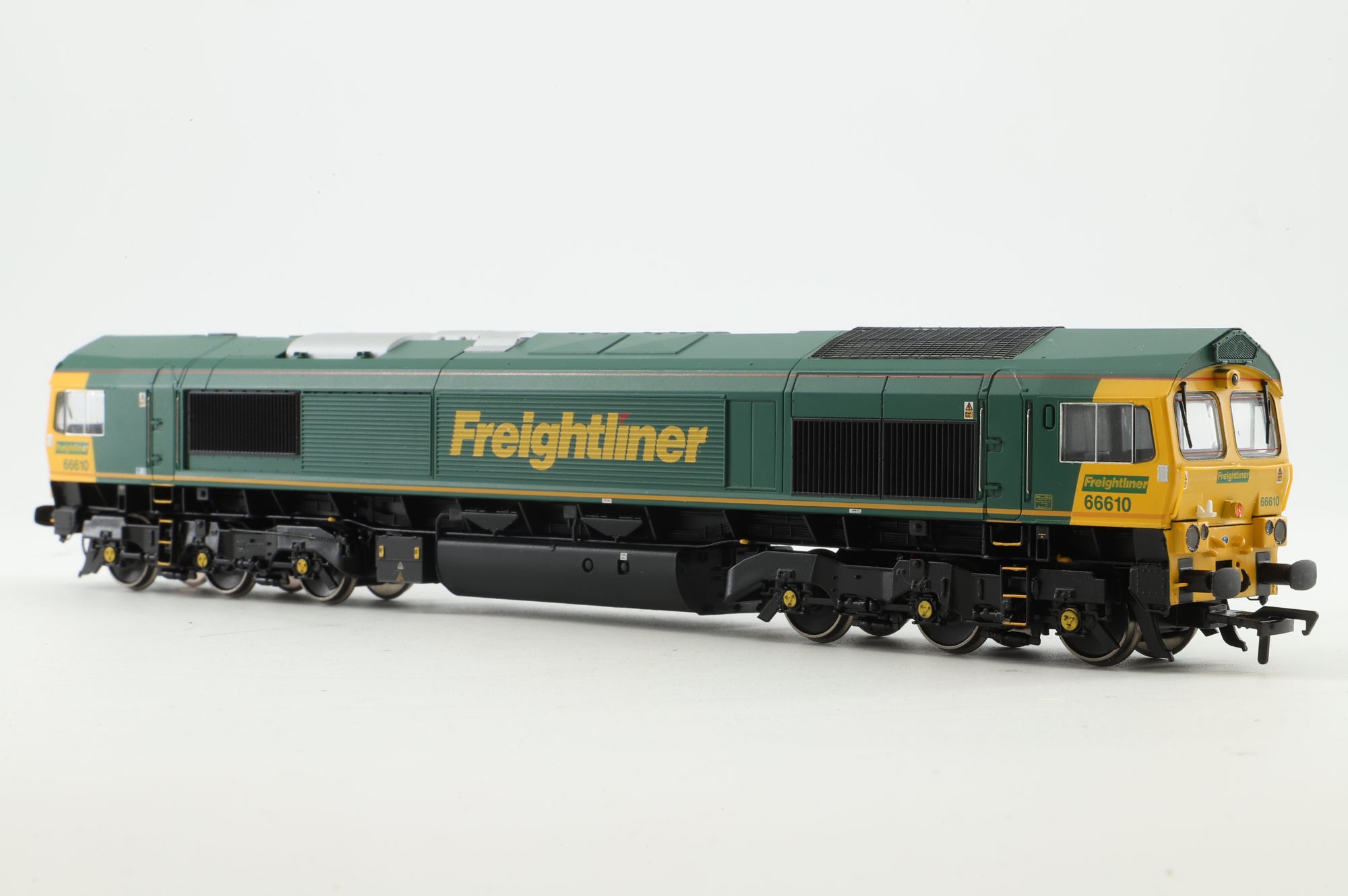 Bachmann OO 32-726 Class 66 '66610' Freightliner