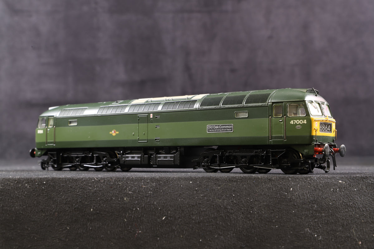 Bachmann OO Class 47 &#39;47004&#39; BR Green L/C Renamed &amp; Renumbered