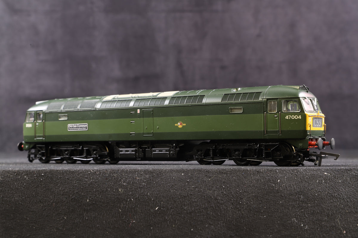 Bachmann OO Class 47 &#39;47004&#39; BR Green L/C Renamed &amp; Renumbered