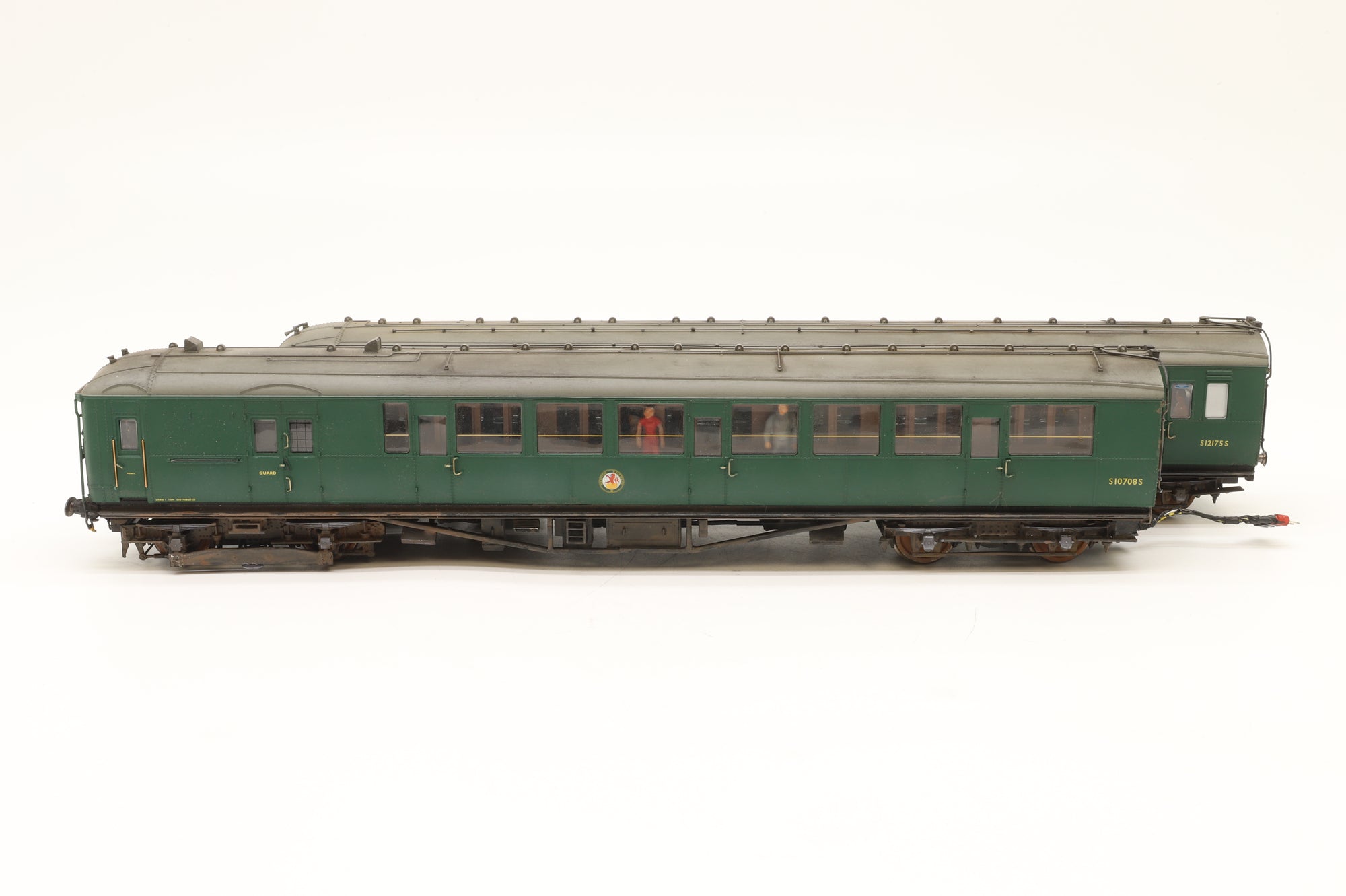 Hornby OO R3162A 2-BIL EMU Set No.2142 in BR Green - Weathered