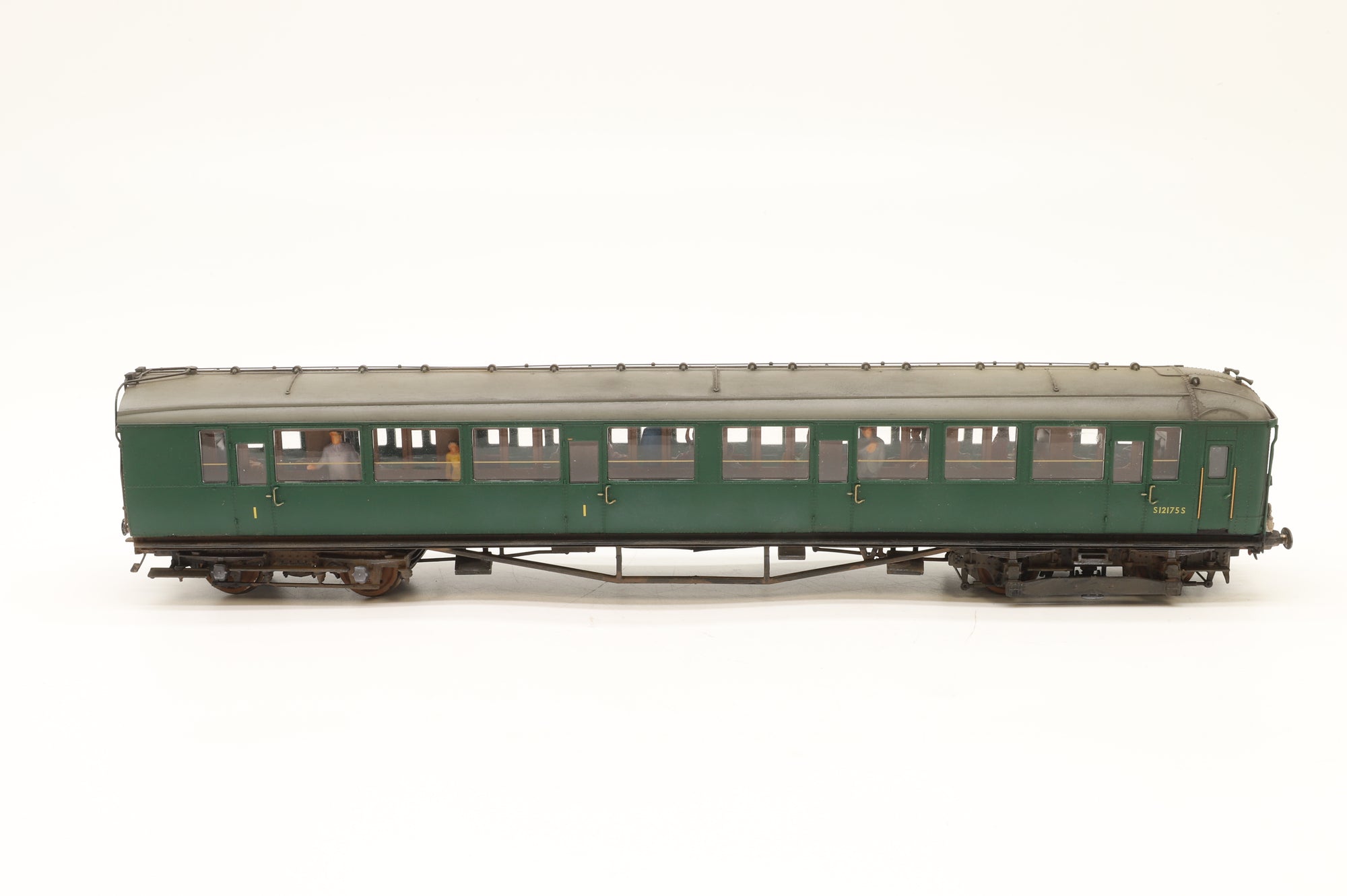 Hornby OO R3162A 2-BIL EMU Set No.2142 in BR Green - Weathered