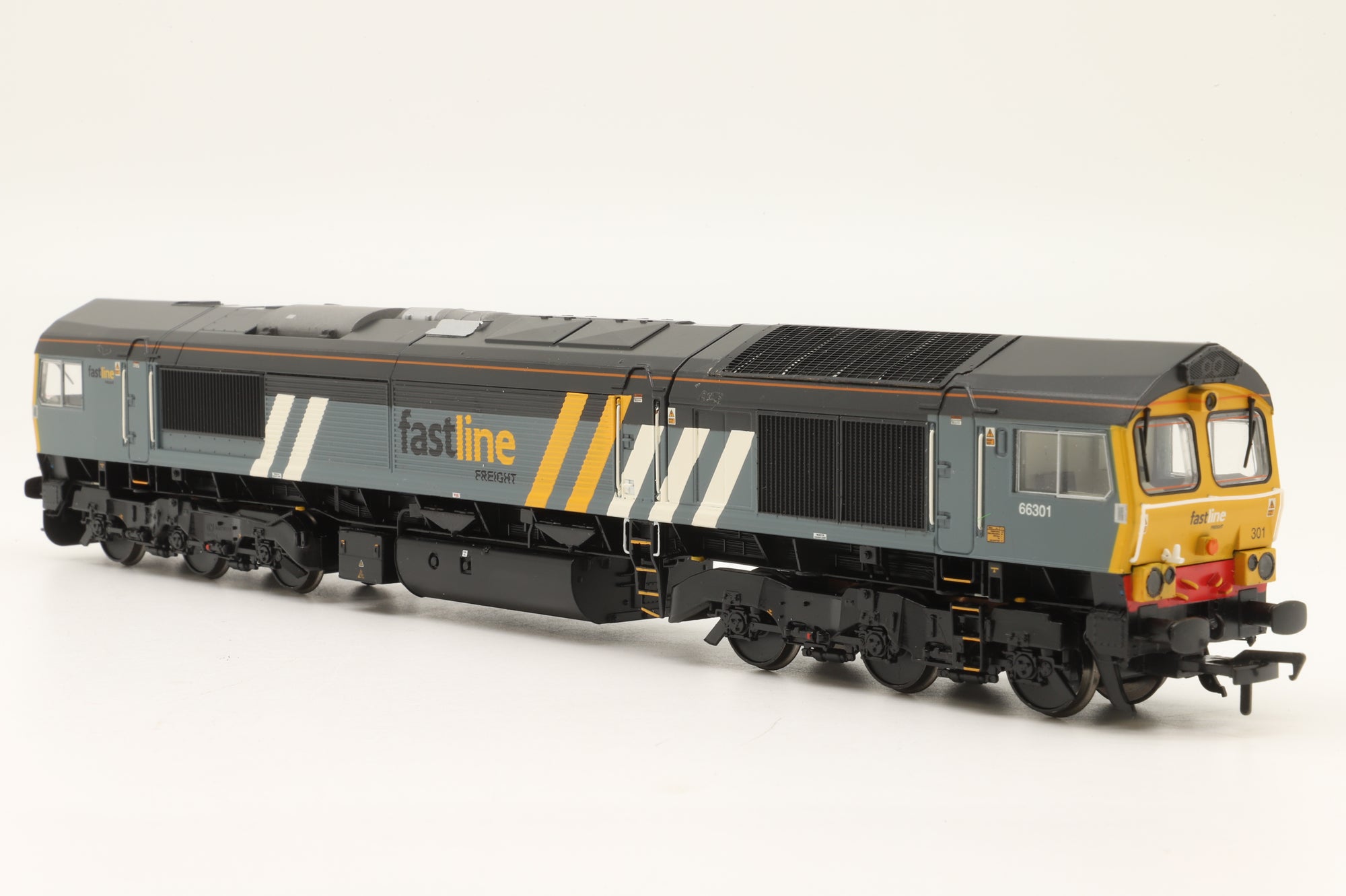 Bachmann OO 32-979Y Class 66 '66301' Fastline Excl. Rail Express DCC Fitted