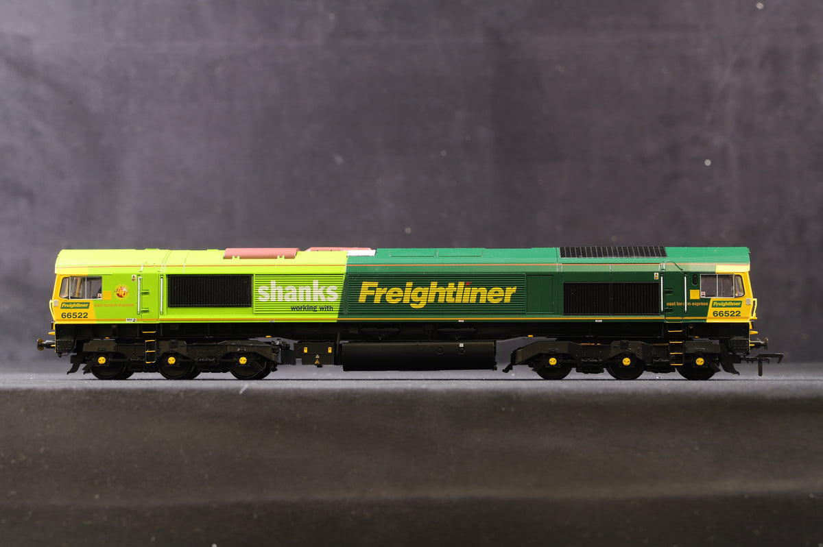 Bachmann OO 32-726DS Class 66 Diesel &#39;66522&#39; Freightliner Shanks, DCC Sound