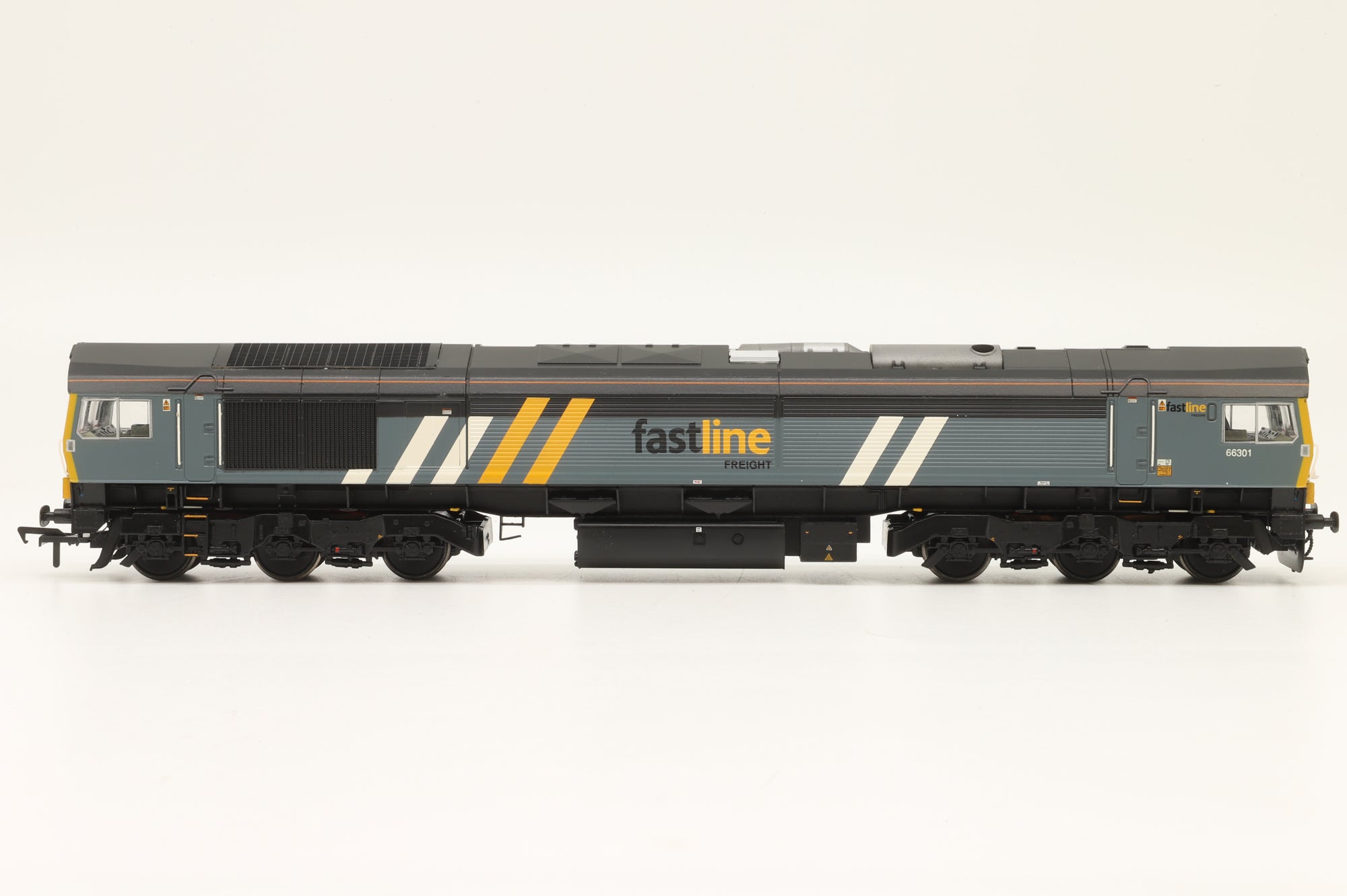 Bachmann OO 32-979Y Class 66 '66301' Fastline Excl. Rail Express DCC Fitted