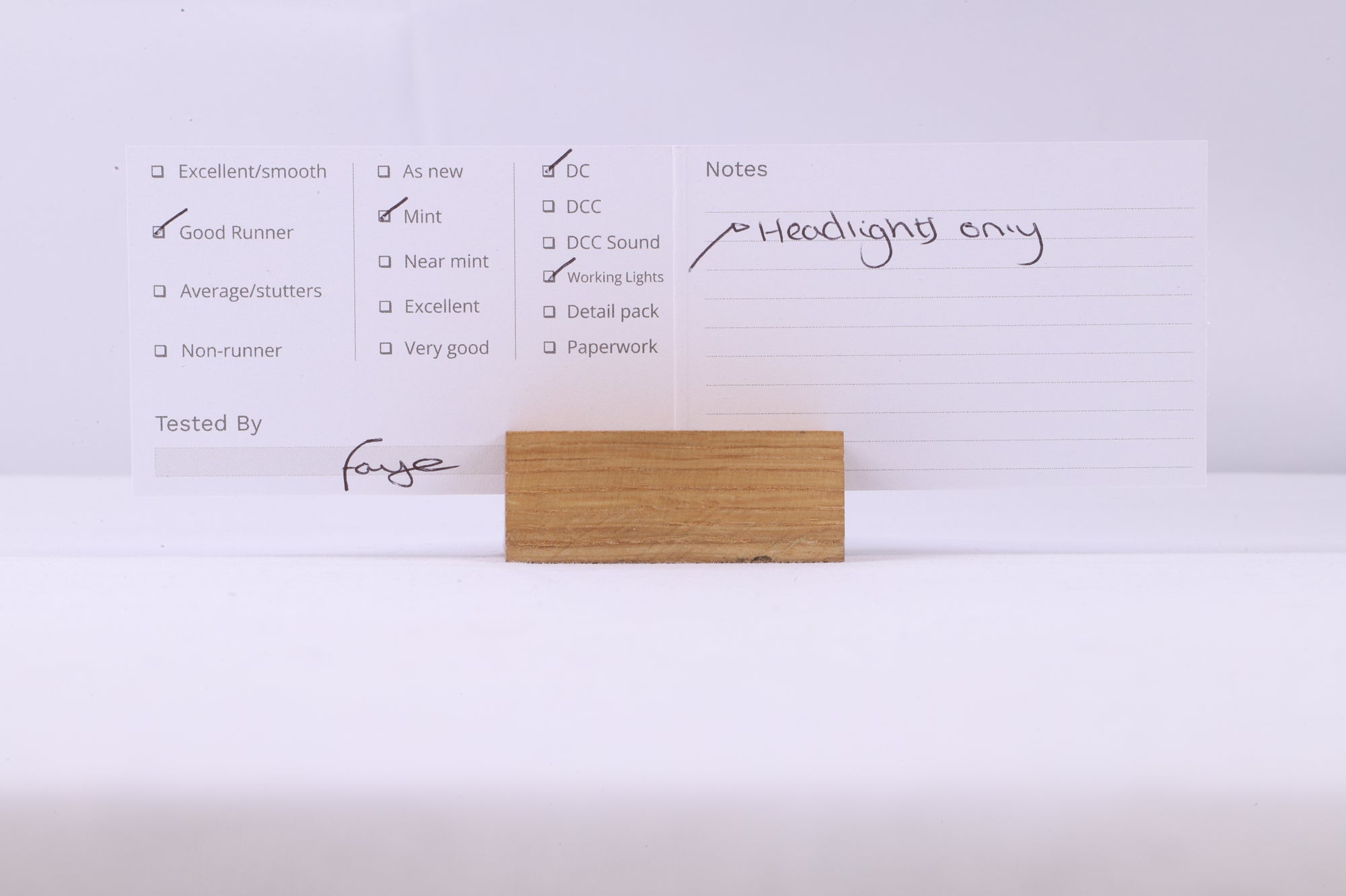 Kato N 176-9213 SDP40F Type IV AT&SF '5267' Diesel Locomotive