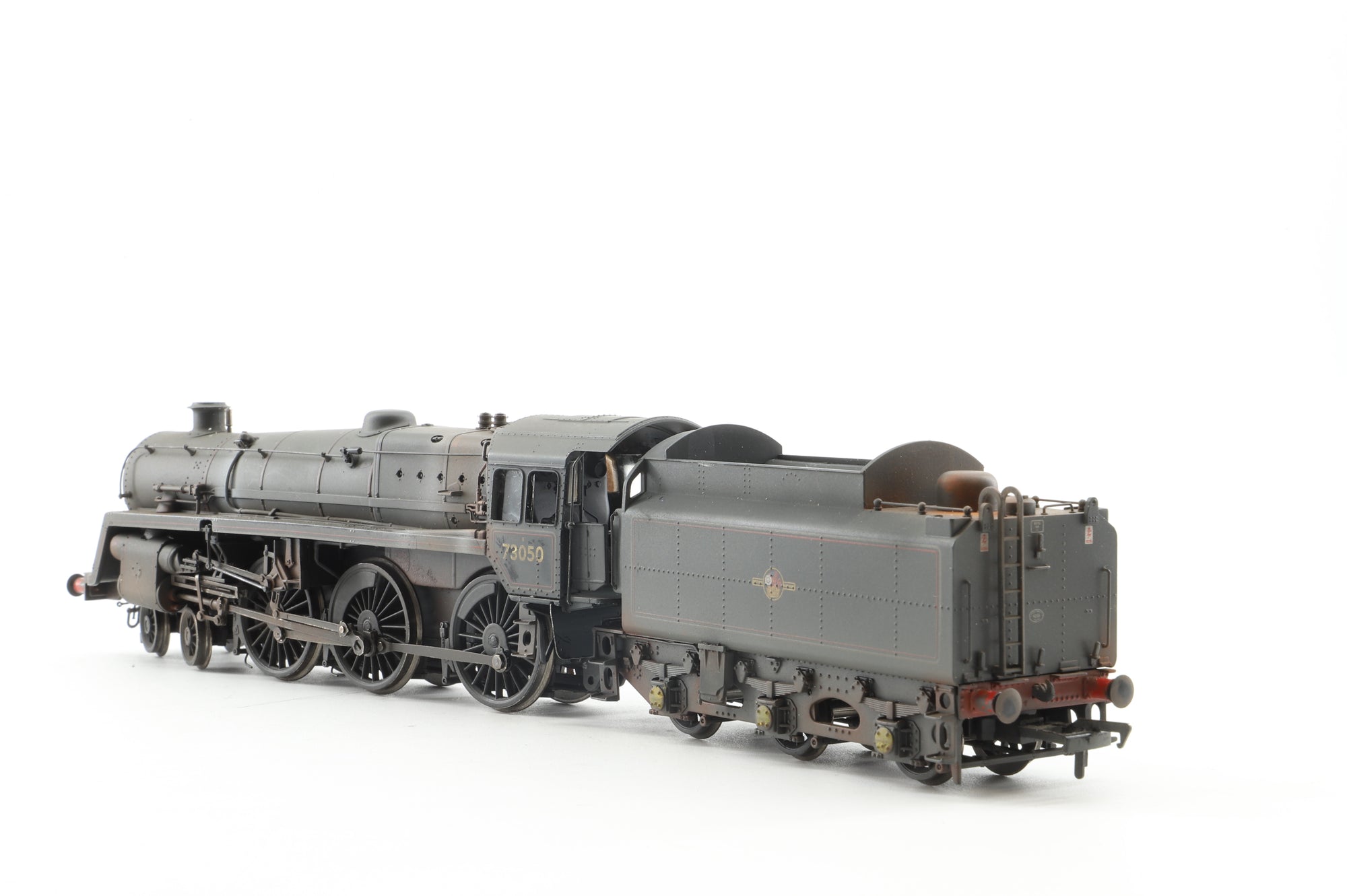 Bachmann OO 32-507 Standard Class 5MT BR Black Late Crest BR1G Tender '73050', DCC Fitted, Weathered - 40 Years End of Steam