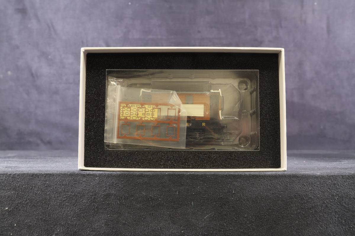 Model Rail OOMR-208 J70 LNER Lined Livery &#39;7126&#39;