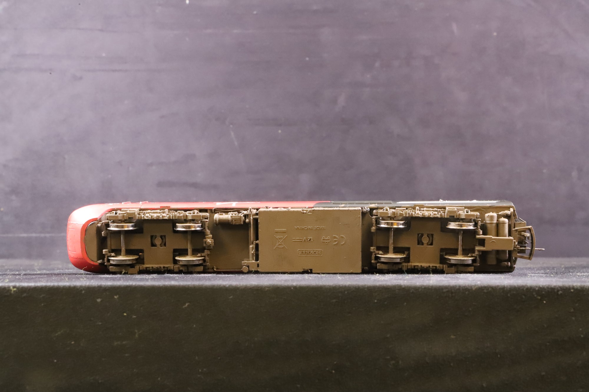 Hornby OO Class 43 HST Power Car & Dummy Virgin Livery Weathered