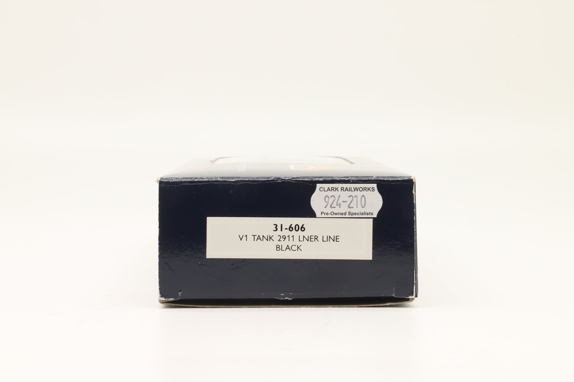 Bachmann OO 31-606 Class V1 Tank '2911' LNER Lined Black