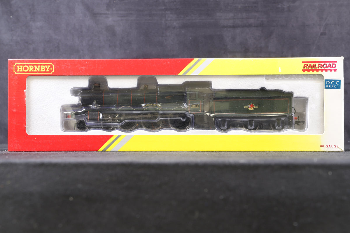 Hornby OO R3499 Class 4900 &#39;6947&#39; &#39;Helmingham Hall&#39; BR Lined Green L/C