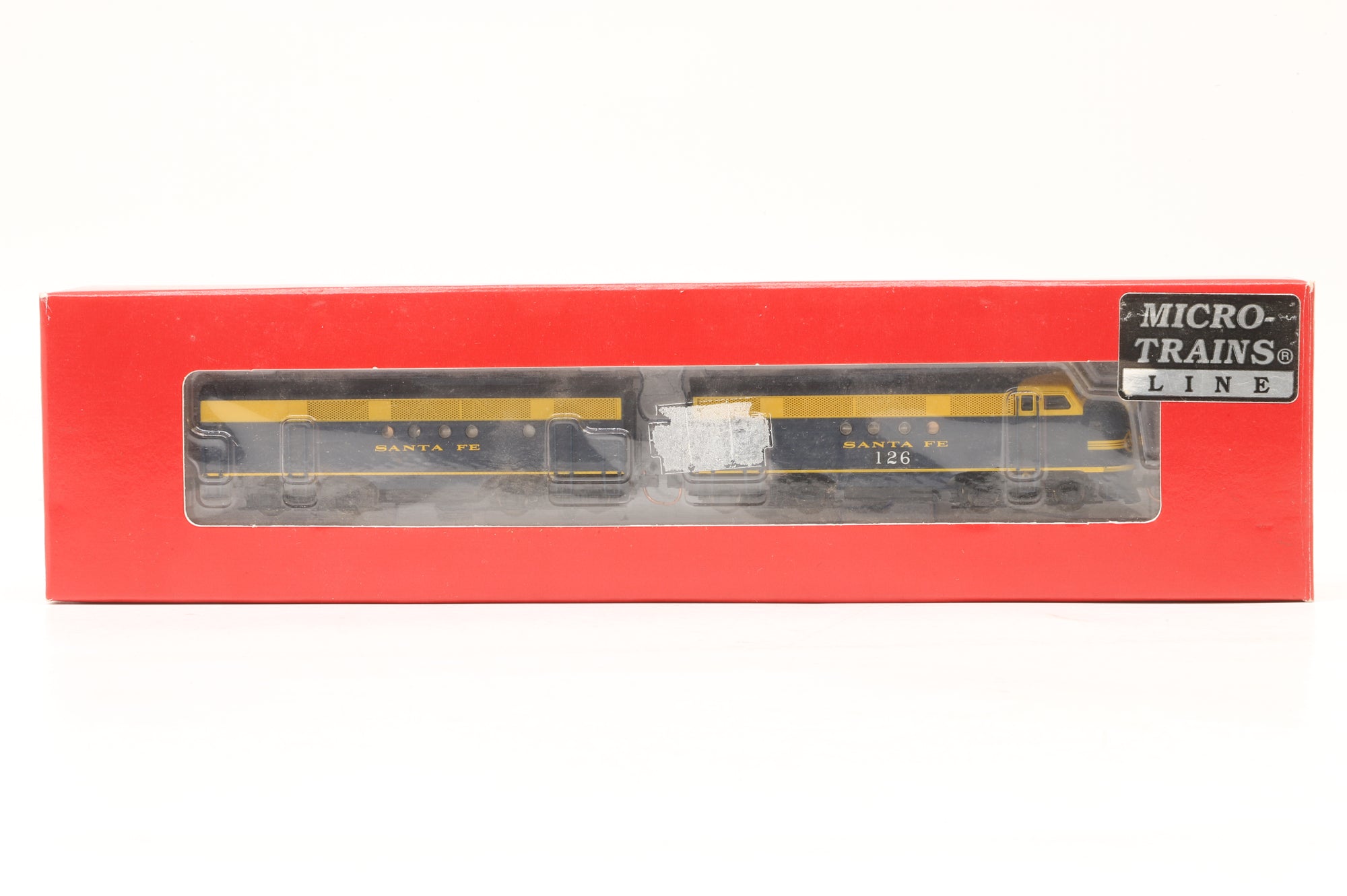 Micro-Trains Line N 992 00 011 EMD FT A/B Unit Atchinson, Topeka & Santa Fe '126'