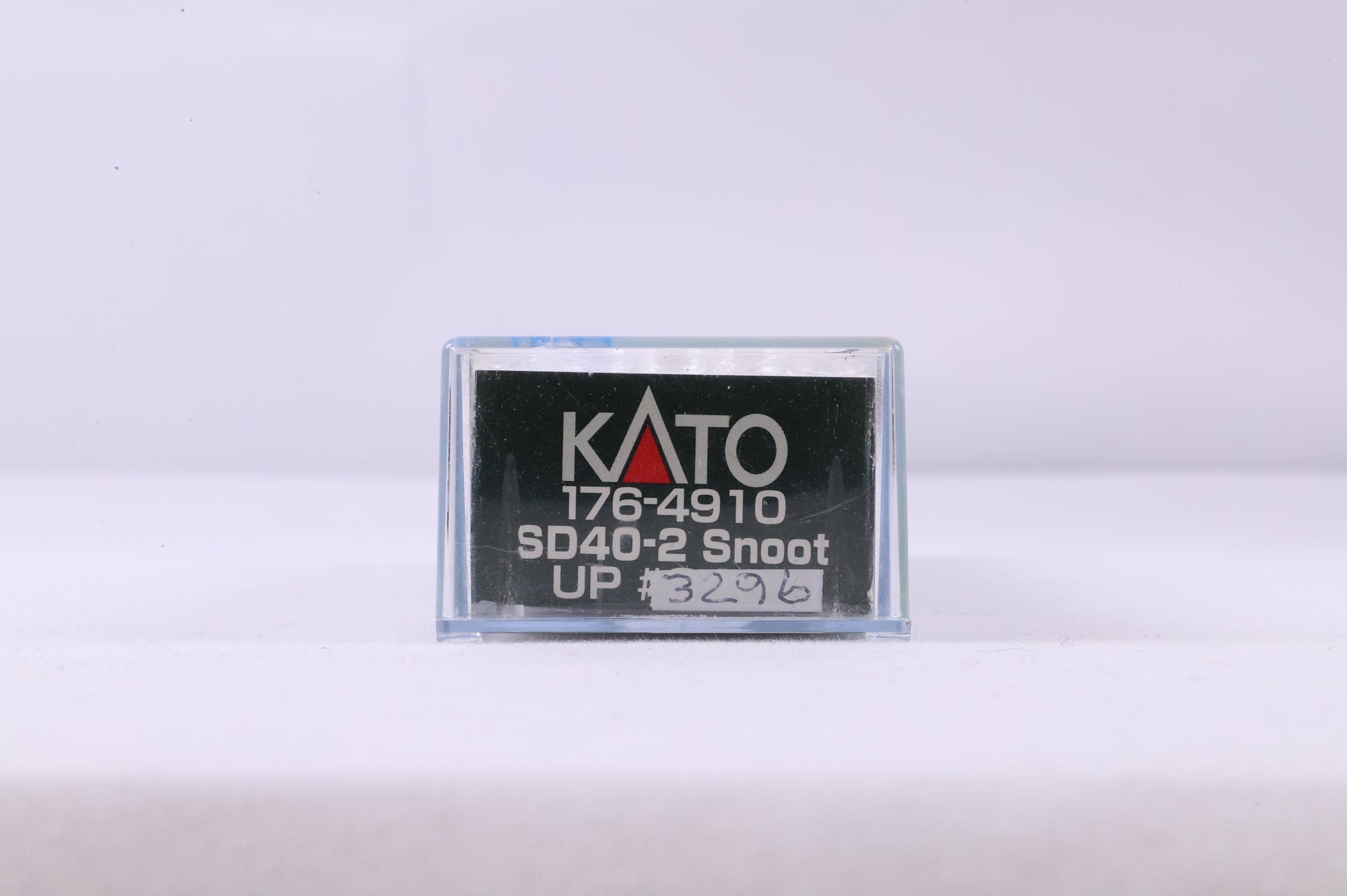 Kato N 176-4910 SD40-2 Snoot UP '3296' Diesel Locomotive Renumbered