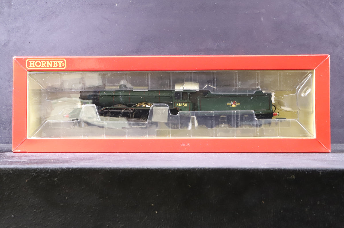 Hornby OO R2922 Class B17/6 &#39;61650&#39; &#39;Grimsby Town&#39; BR Lined Green L/C
