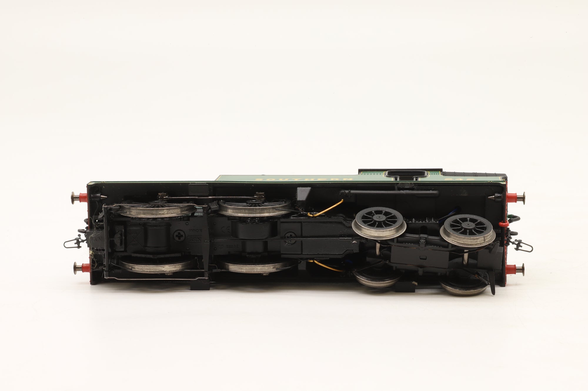 Hornby OO R2923 Class M7 No.242 in SR Malachite Green w/ Sunshine Lettering