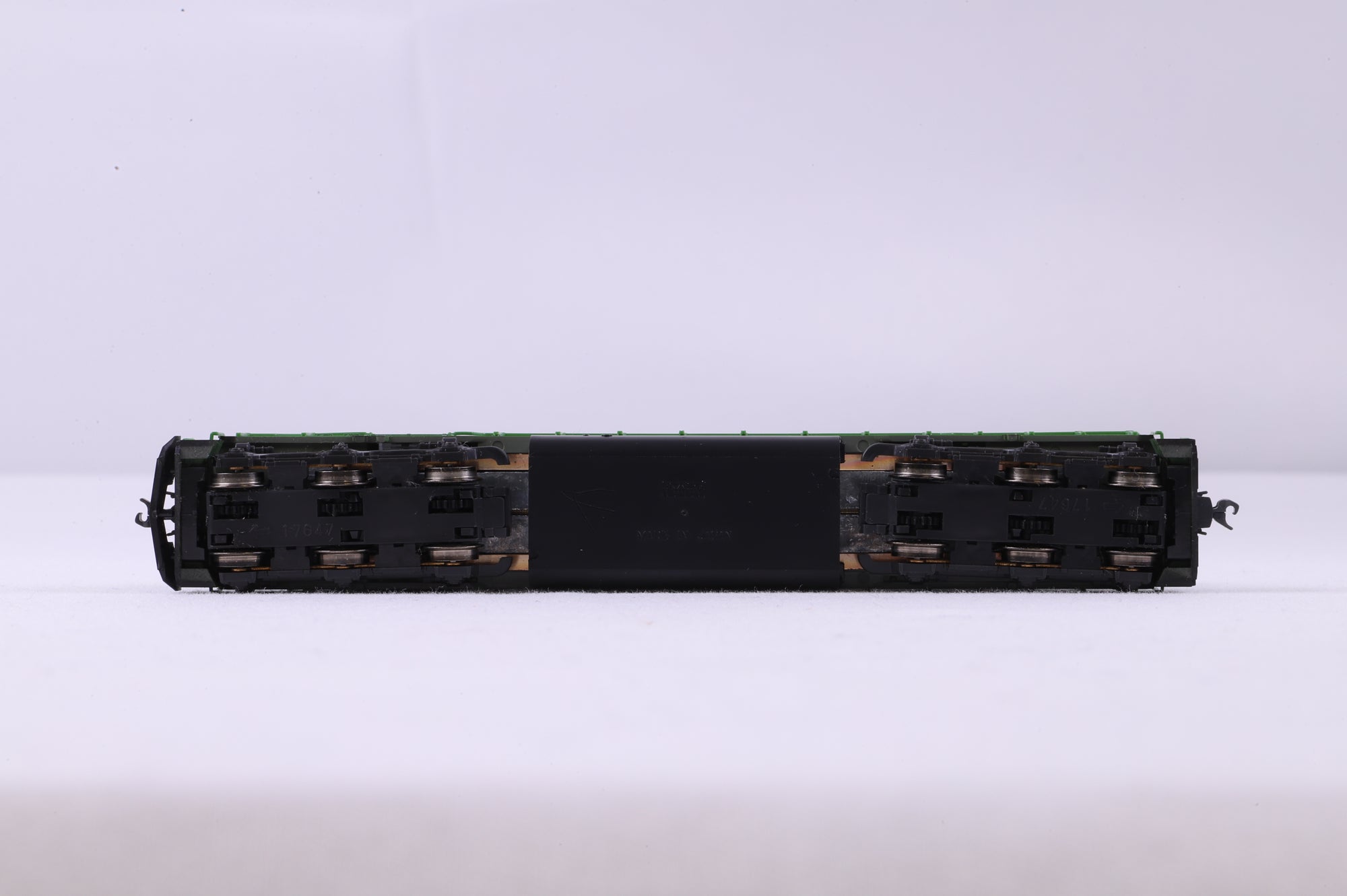 Kato N 176-4801 SD40-2 Early BN '6333' Diesel Locomotive