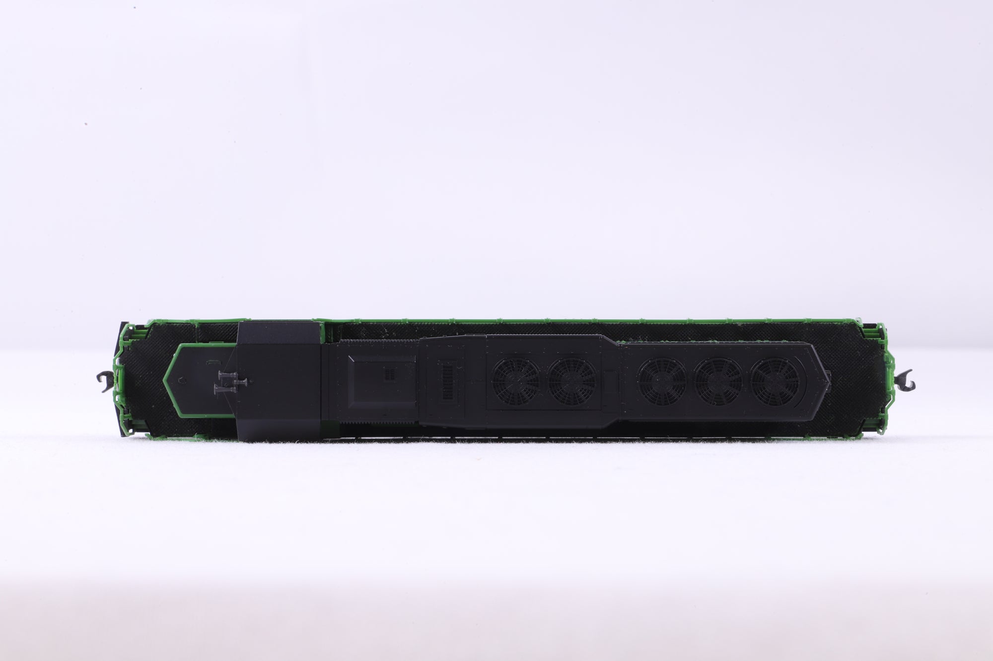 Kato N 176-4801 SD40-2 Early BN '6333' Diesel Locomotive