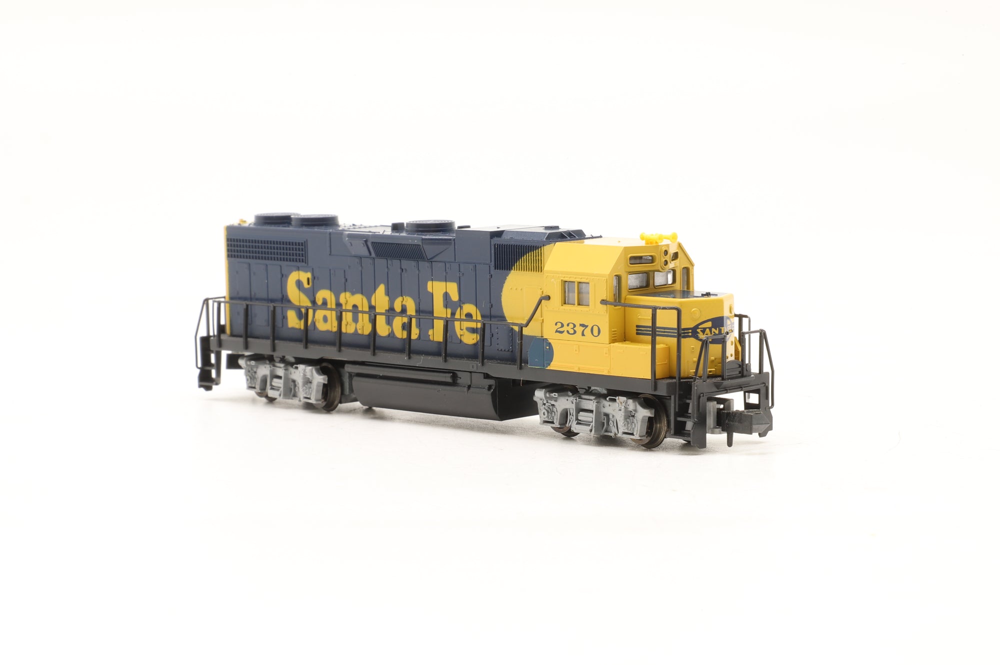 Kato N 176-014 GP38-2 Santa Fe '2370'